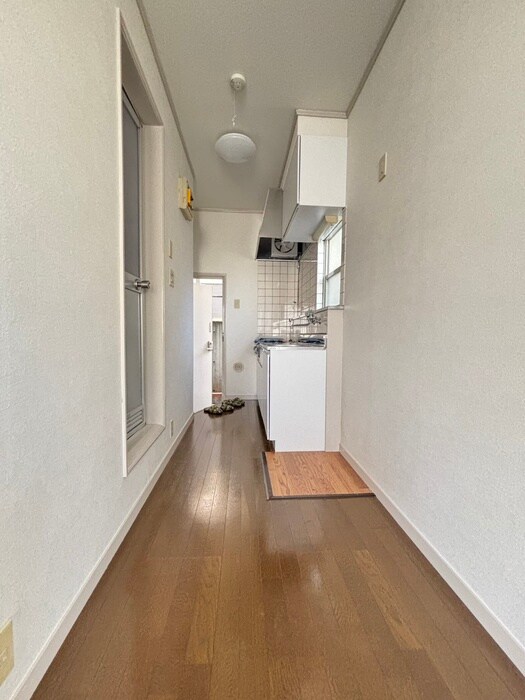 物件内観写真19　(廊下)