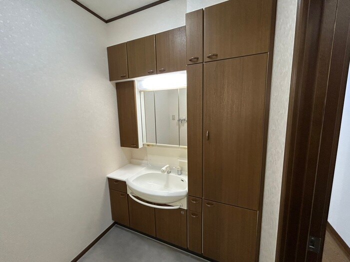 物件内観写真18　(洗面)