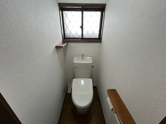 物件内観写真21　(トイレ)