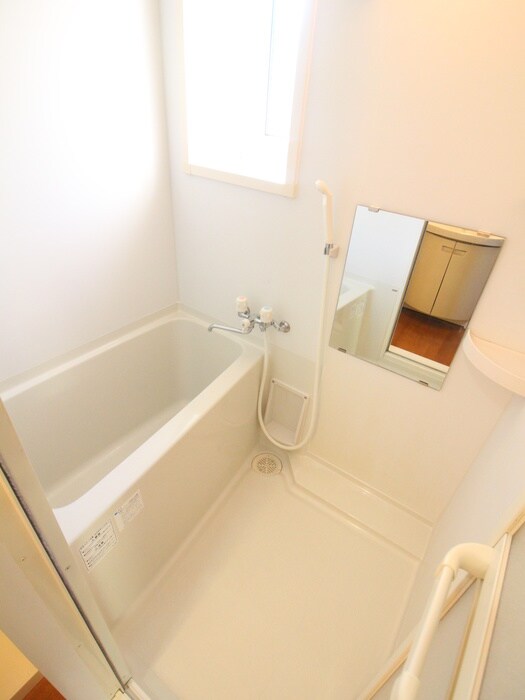 物件内観写真12　(バス／シャワールーム等)