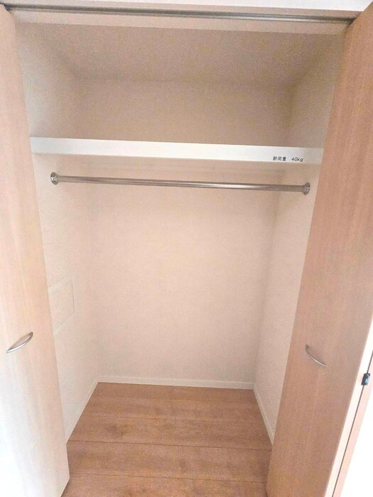 物件内観写真12　(収納)