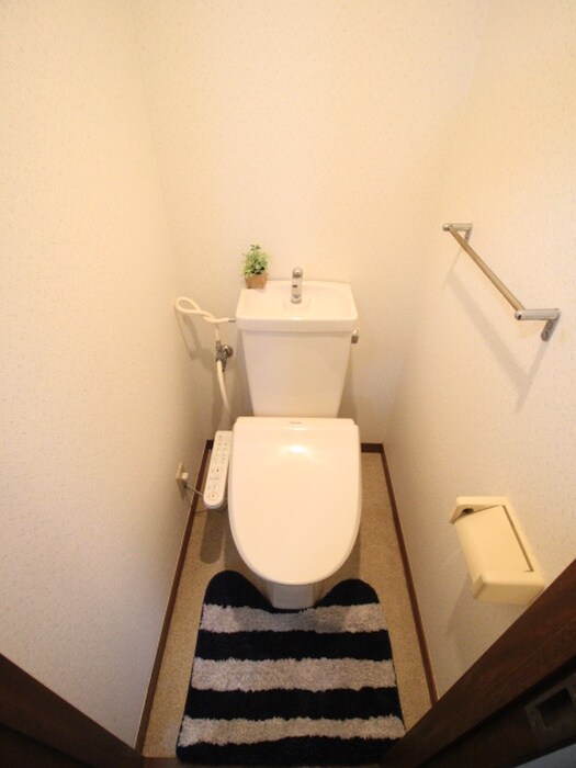 物件内観写真12　(トイレ)