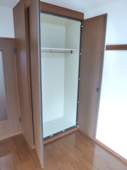 物件内観写真18　(収納)