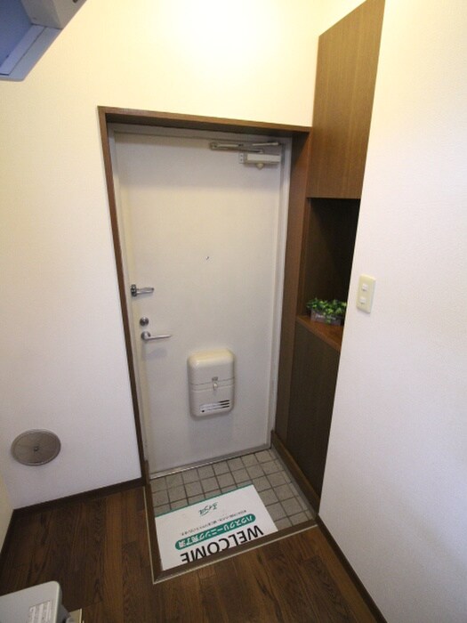 物件内観写真22　(玄関)
