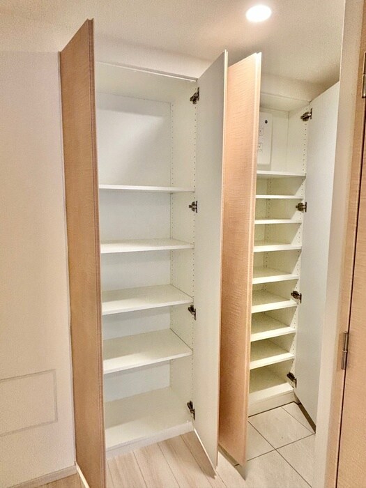 物件内観写真8　(靴箱)