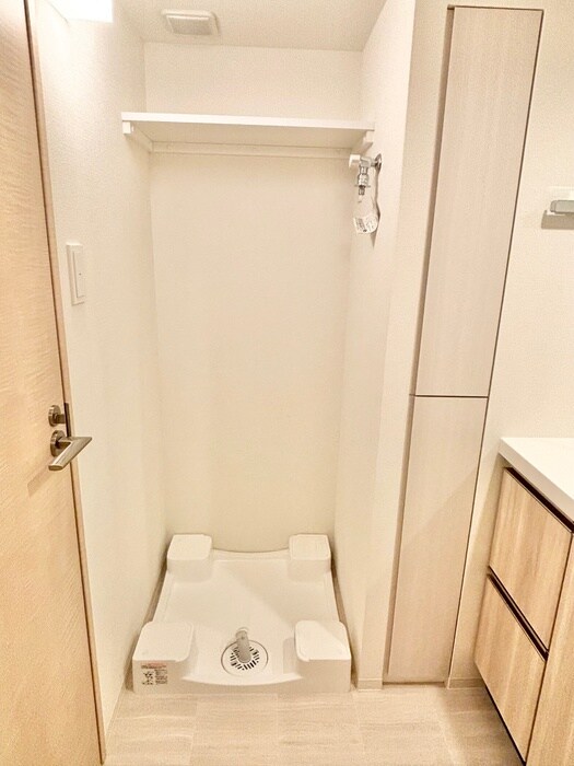 物件内観写真12　(洗濯機置場)