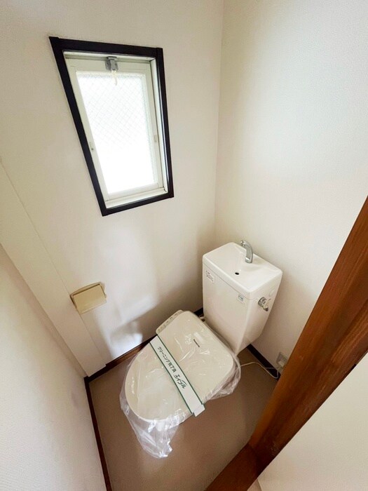 物件内観写真13　(トイレ)