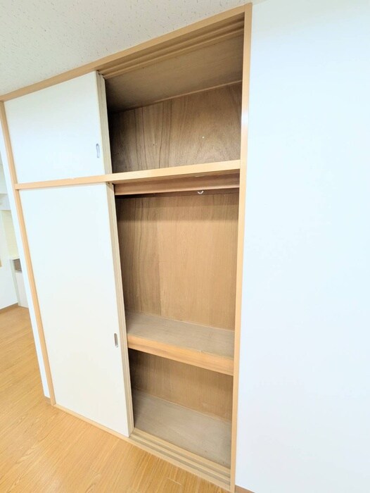 物件内観写真13　(収納)