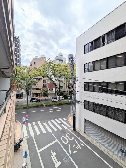 物件内観写真14　(室内からの展望)