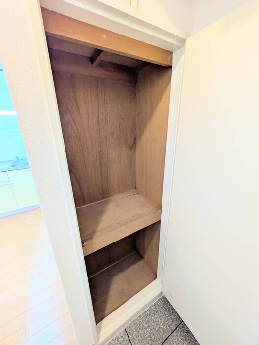 物件内観写真21　(収納)