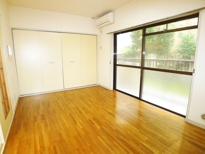 物件内観写真5　(居室)