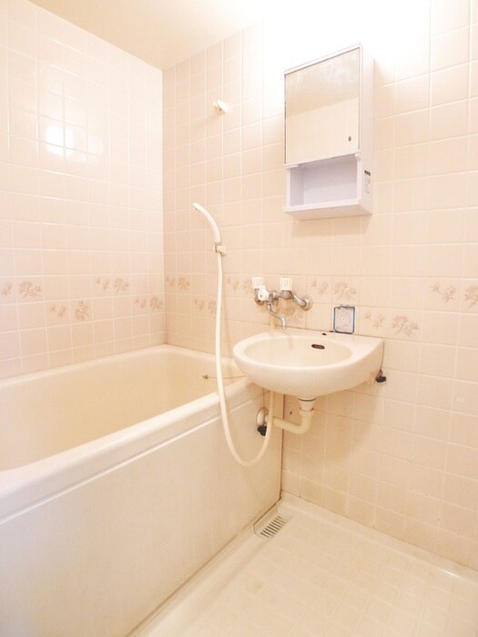 物件内観写真12　(バス／シャワールーム等)