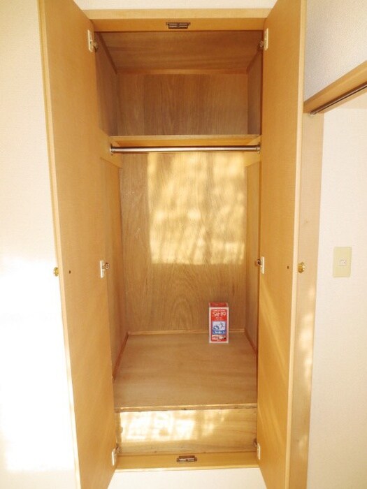 物件内観写真10　(収納)