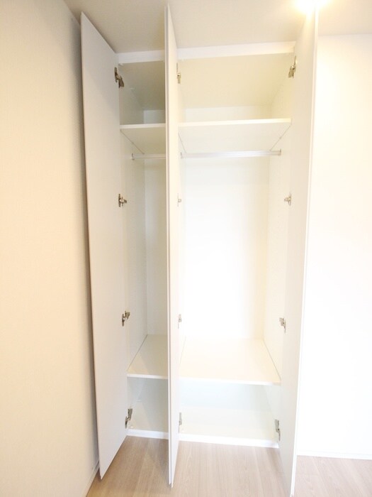 物件内観写真13　(収納)