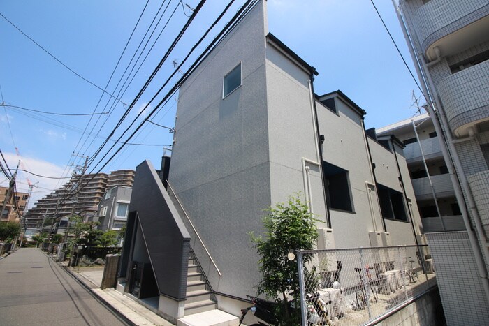 物件外観写真1　(外観写真)