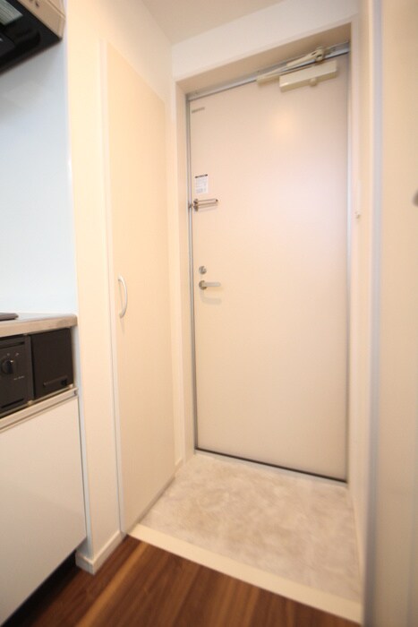 物件内観写真7　(玄関)