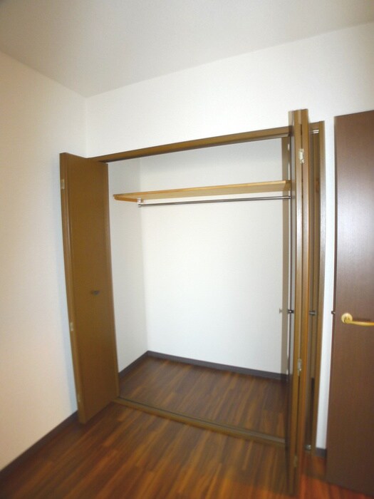 物件内観写真8　(収納)