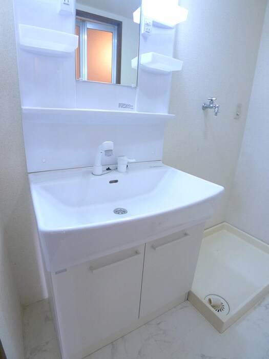 物件内観写真11　(洗面)