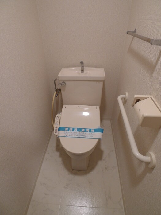 物件内観写真13　(トイレ)