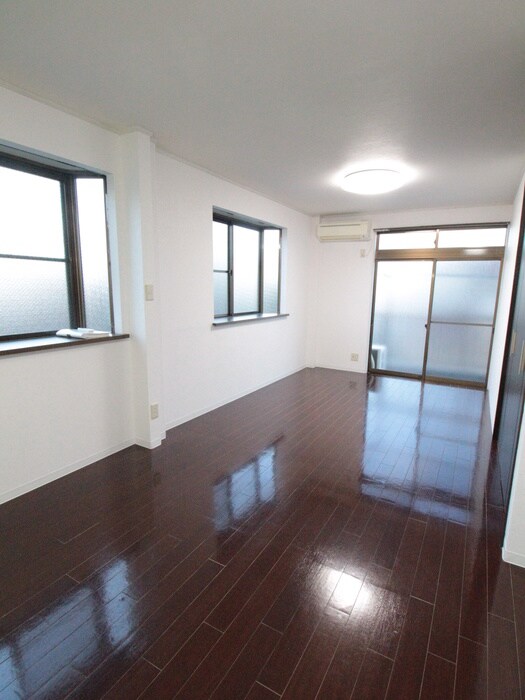 物件内観写真6　(居室)