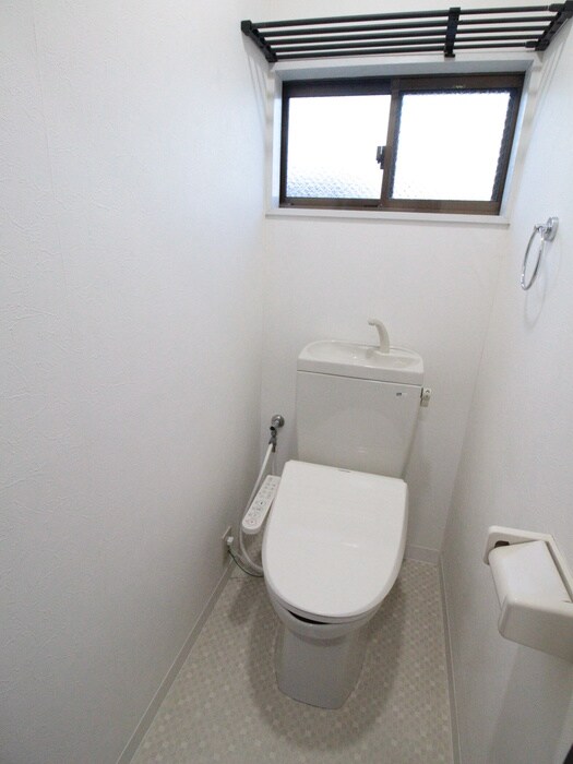 物件内観写真12　(トイレ)