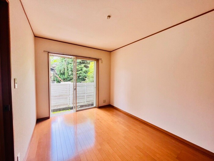 物件内観写真7　(居室)