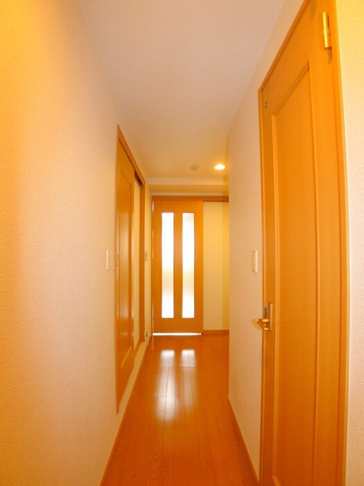 物件内観写真7　(廊下)