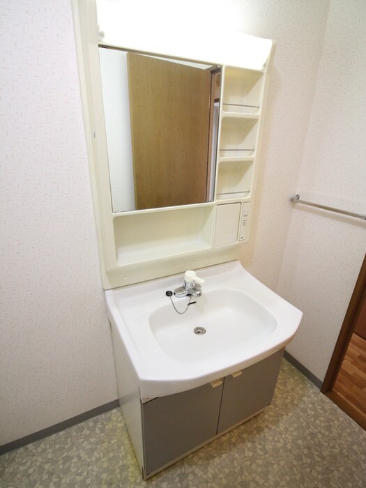 物件内観写真9　(洗面)