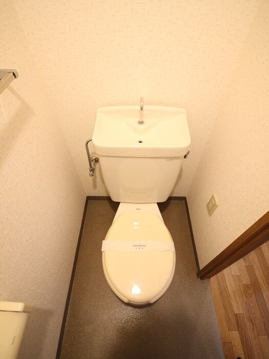 物件内観写真11　(トイレ)