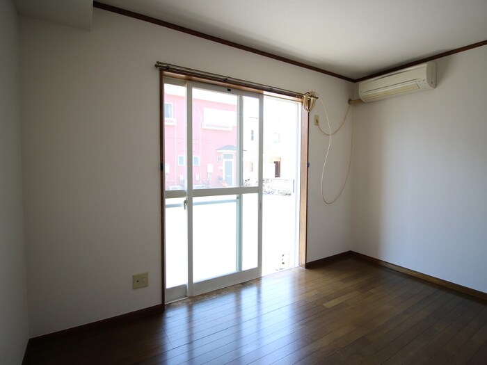 物件内観写真5　(居室)