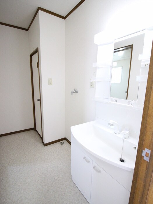 物件内観写真9　(洗面)
