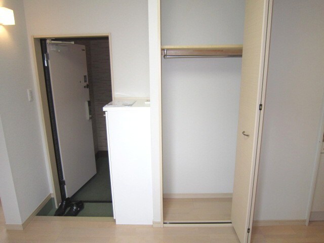 物件内観写真10　(収納)