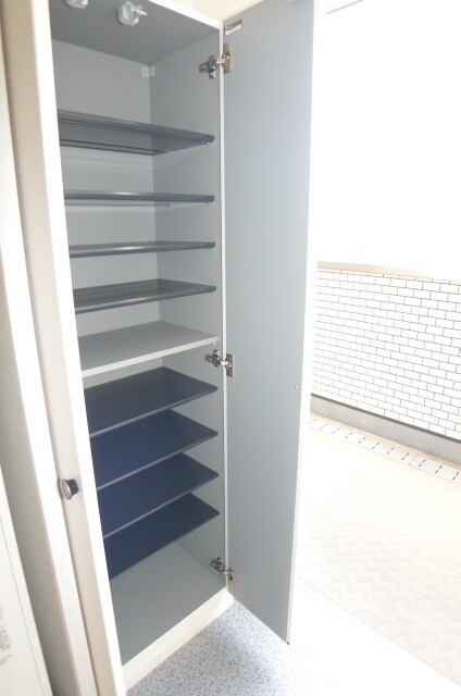 物件内観写真13　(靴箱)