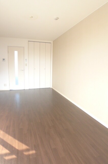 物件内観写真15　(収納)