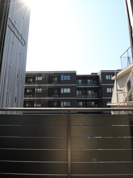 物件内観写真17　(室内からの展望)