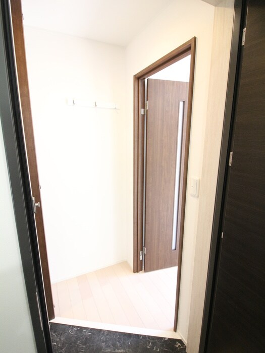 物件内観写真20　(玄関)