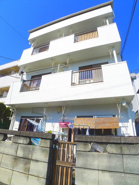 メゾンハイツ市川外観写真