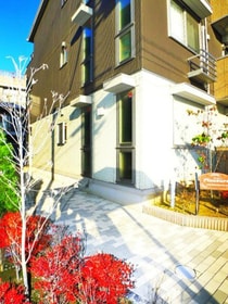 プレジャーの外観写真