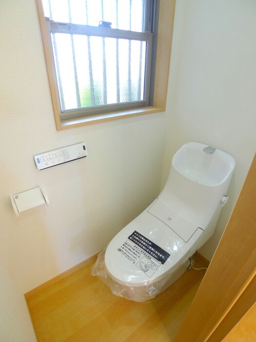 物件内観写真17　(トイレ)