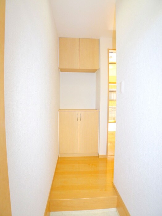 物件内観写真21　(玄関)