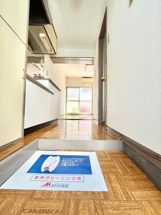 物件内観写真15　(玄関)