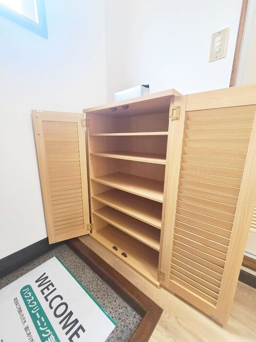 物件内観写真15　(靴箱)