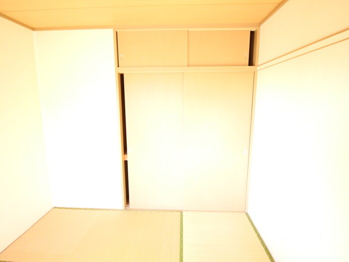 物件内観写真13　(収納)