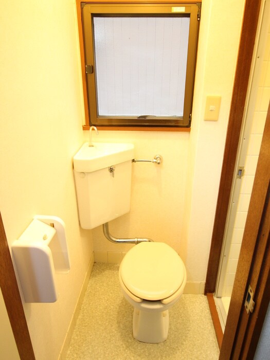 物件内観写真11　(トイレ)