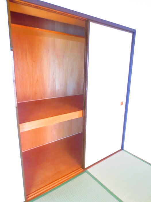 物件内観写真12　(収納)