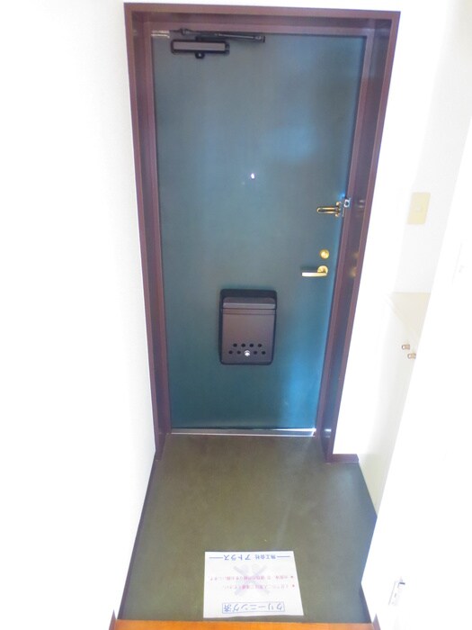 物件内観写真17　(玄関)