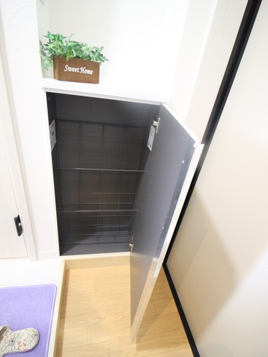 物件内観写真12　(靴箱)