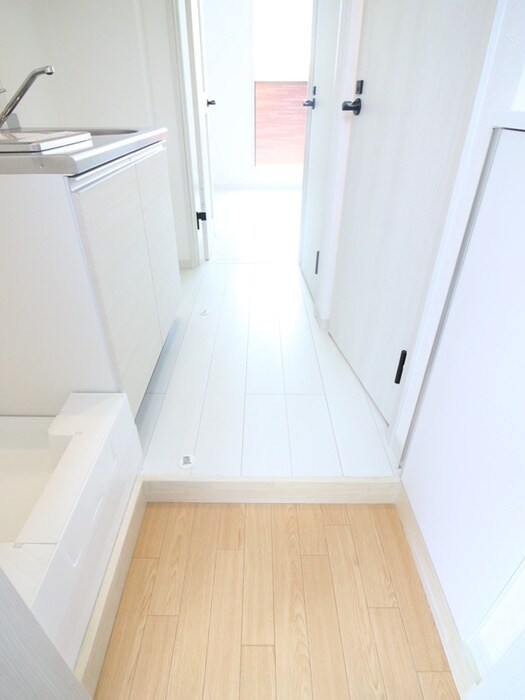 物件内観写真17　(廊下)