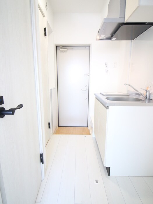 物件内観写真18　(玄関)