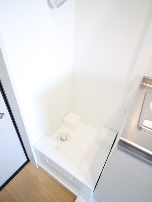 物件内観写真19　(洗濯機置場)